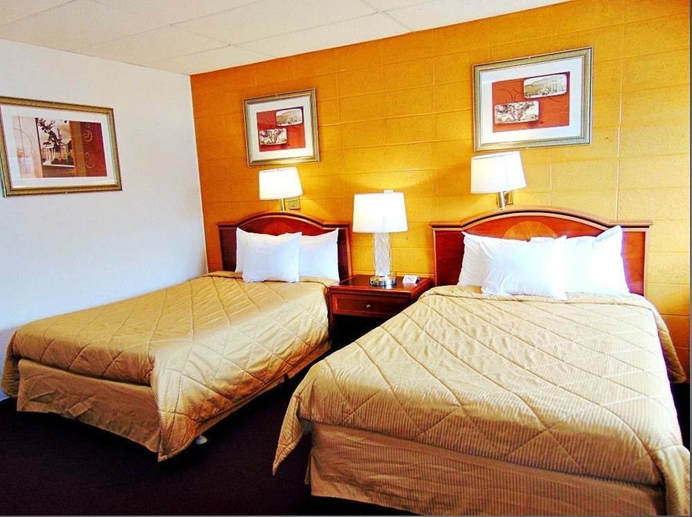 Red Carpet Inn Duncannon New Buffalo 외부 사진