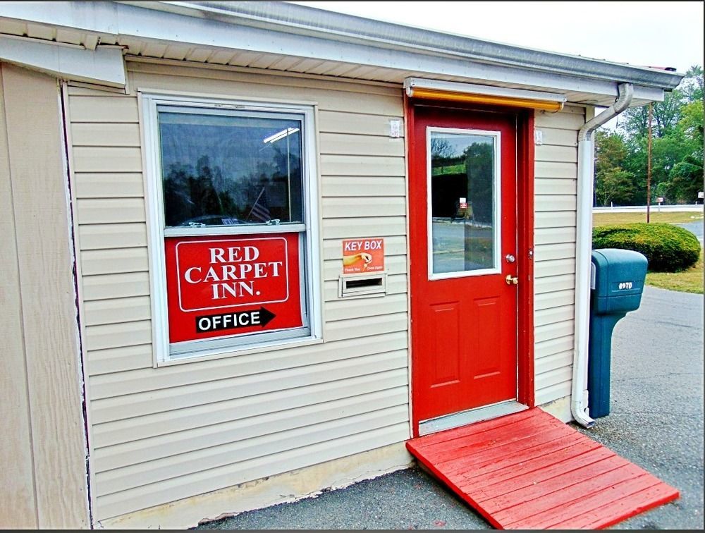 Red Carpet Inn Duncannon New Buffalo 외부 사진