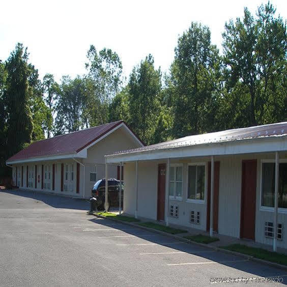 Red Carpet Inn Duncannon New Buffalo 외부 사진